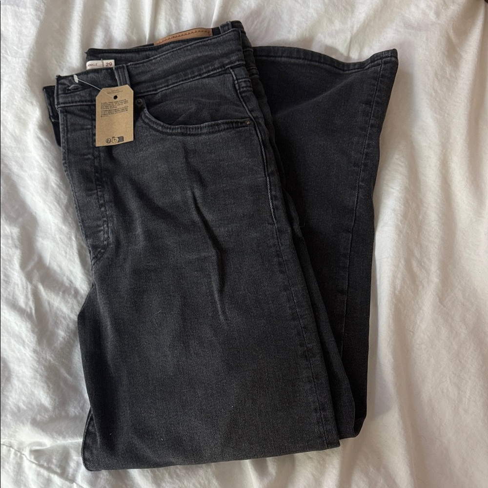 Levi's Women's Straight Leg Jeans in Black